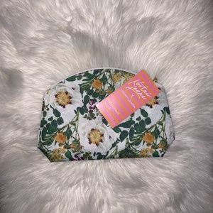 Kortni Jeane Waterproof Pouch